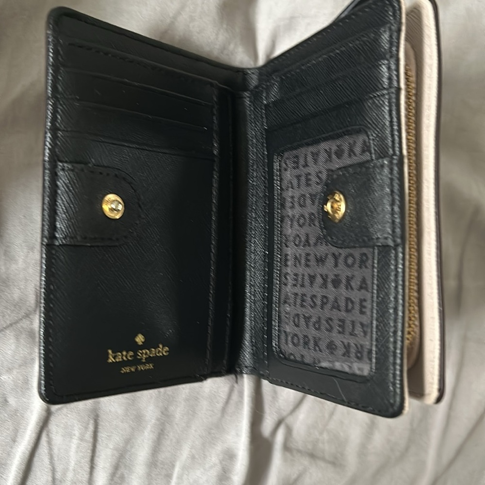 Small Kate Spade Wallet - Picture 2 of 2